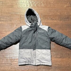 Boys size small (8) Columbia winter jacket. Excellent condition.